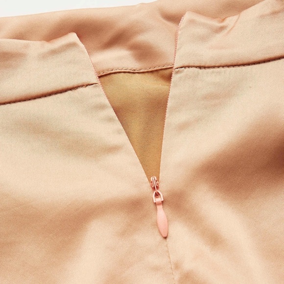 Silky Draping Neck Bodysuit Size Small - Picture 4 of 6